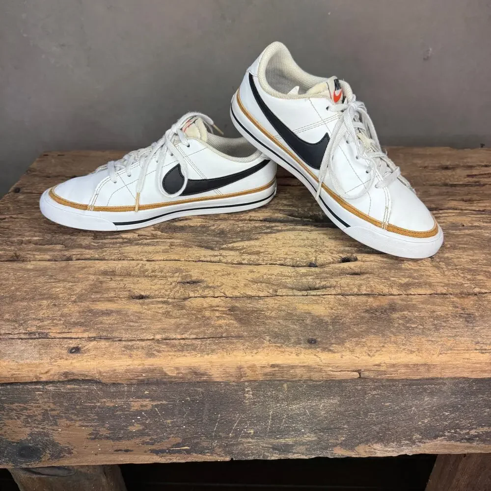Nike Court Legacy Sz 5.5Y W US 7.5, EUC 38 White Desert Ochre Black